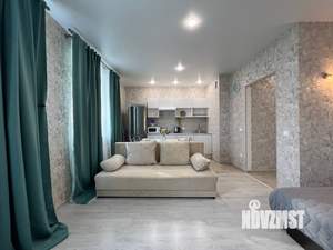 Студия квартира, посуточно, 35м2, 7/25 этаж