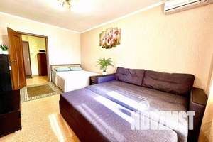 1-к квартира, посуточно, 50м2, 15/24 этаж