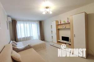 1-к квартира, посуточно, 33м2, 4/9 этаж