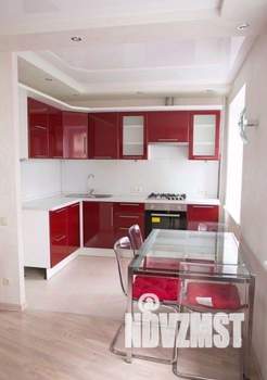 2-к квартира, посуточно, 95м2, 1/1 этаж