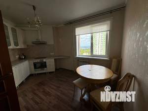 2-к квартира, посуточно, 61м2, 7/17 этаж