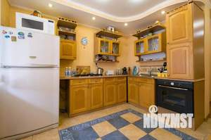 1-к квартира, посуточно, 58м2, 3/9 этаж