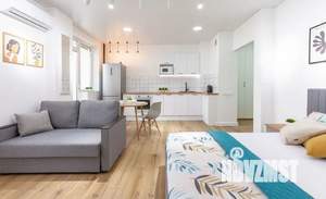 Студия квартира, посуточно, 41м2, 18/18 этаж