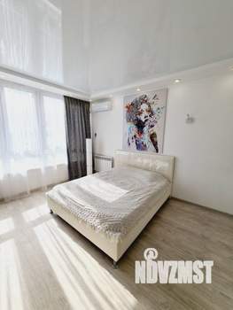 Студия квартира, посуточно, 35м2, 10/24 этаж