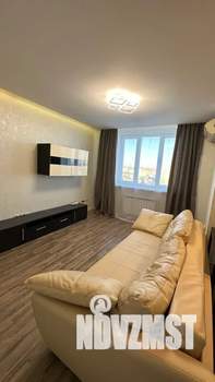 1-к квартира, посуточно, 39м2, 19/24 этаж