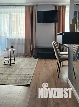 Студия квартира, посуточно, 35м2, 3/14 этаж