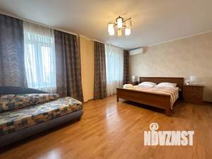 3-к квартира, посуточно, 100м2, 1/1 этаж