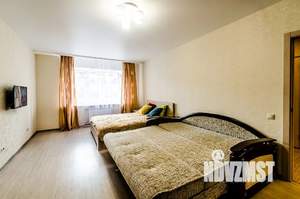 2-к квартира, посуточно, 72м2, 8/17 этаж