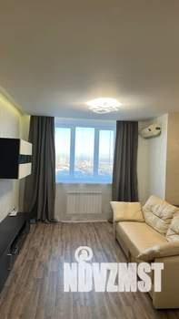 1-к квартира, посуточно, 39м2, 19/24 этаж