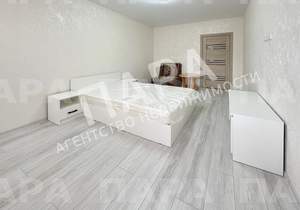 1-к квартира, на длительный срок, 43м2, 11/25 этаж