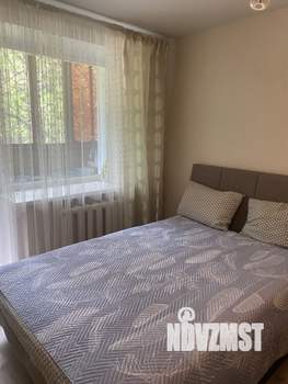 2-к квартира, посуточно, 48м2, 1/5 этаж