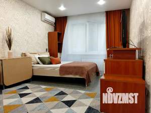 1-к квартира, посуточно, 33м2, 1/9 этаж