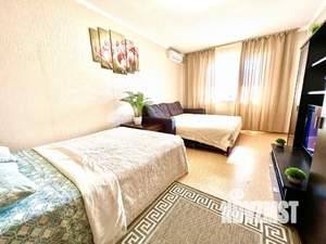 1-к квартира, посуточно, 50м2, 1/1 этаж