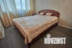 1-к квартира, посуточно, 41м2, 13/18 этаж