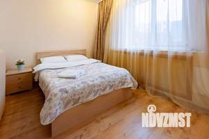 1-к квартира, посуточно, 47м2, 1/1 этаж