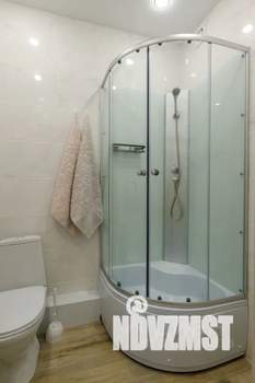 3-к квартира, посуточно, 84м2, 1/15 этаж