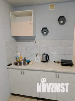 Студия квартира, посуточно, 25м2, 1/3 этаж