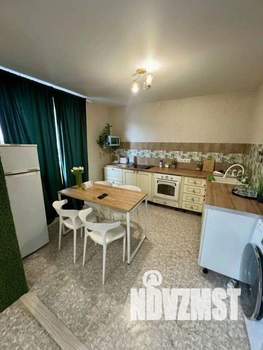 1-к квартира, посуточно, 47м2, 1/1 этаж