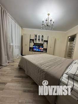 1-к квартира, посуточно, 40м2, 1/21 этаж