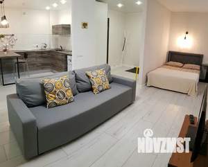 Студия квартира, посуточно, 40м2, 4/8 этаж