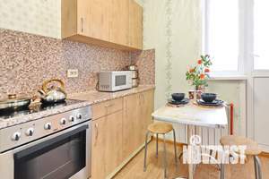 1-к квартира, посуточно, 35м2, 13/24 этаж