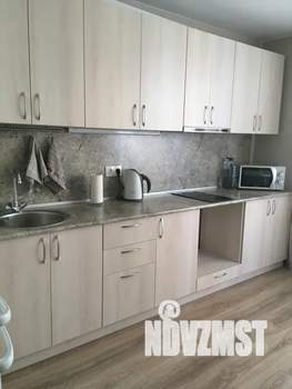 1-к квартира, посуточно, 42м2, 9/25 этаж