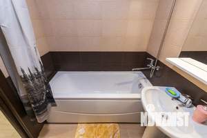 1-к квартира, посуточно, 40м2, 23/27 этаж