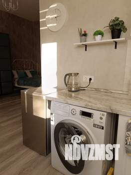 Студия квартира, посуточно, 32м2, 1/5 этаж