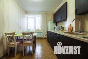 1-к квартира, посуточно, 42м2, 11/18 этаж