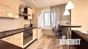 Студия квартира, посуточно, 42м2, 15/16 этаж