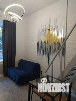 Студия квартира, посуточно, 34м2, 1/5 этаж