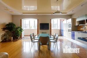 3-к квартира, на длительный срок, 120м2, 3/9 этаж