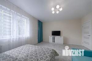 1-к квартира, посуточно, 40м2, 3/25 этаж