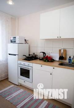 1-к квартира, посуточно, 31м2, 4/9 этаж