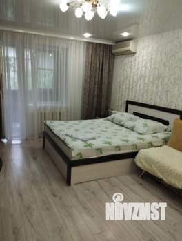 1-к квартира, посуточно, 45м2, 1/18 этаж