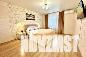 1-к квартира, посуточно, 43м2, 12/20 этаж