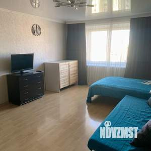 1-к квартира, посуточно, 45м2, 1/1 этаж