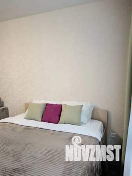 1-к квартира, посуточно, 35м2, 3/3 этаж