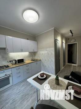 1-к квартира, посуточно, 32м2, 2/9 этаж