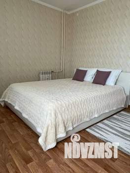 1-к квартира, посуточно, 37м2, 19/19 этаж