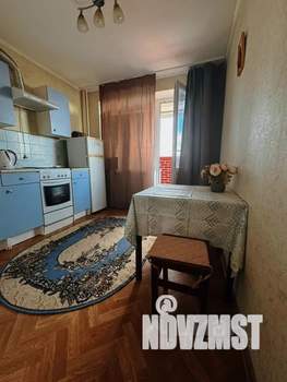 1-к квартира, посуточно, 40м2, 9/16 этаж