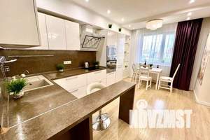 1-к квартира, посуточно, 53м2, 13/25 этаж