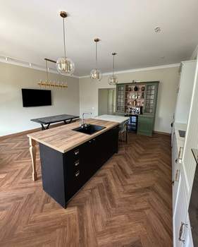 5-к квартира, на длительный срок, 250м2, 3/3 этаж