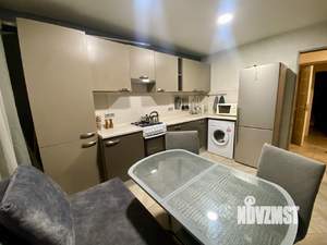 1-к квартира, посуточно, 38м2, 3/3 этаж