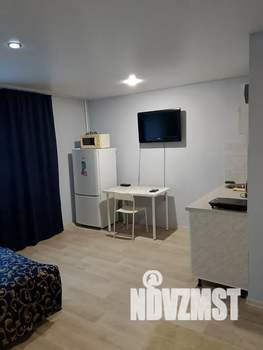 Студия квартира, посуточно, 25м2, 1/3 этаж