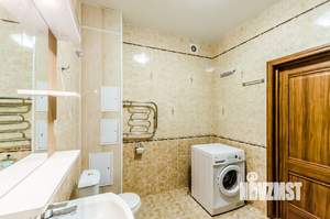 1-к квартира, посуточно, 58м2, 5/17 этаж