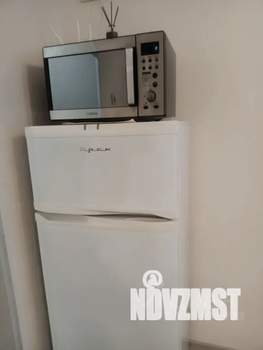 Студия квартира, посуточно, 27м2, 1/4 этаж