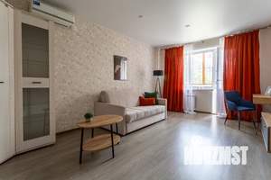 2-к квартира, посуточно, 52м2, 1/10 этаж
