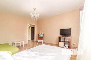 1-к квартира, посуточно, 50м2, 1/1 этаж