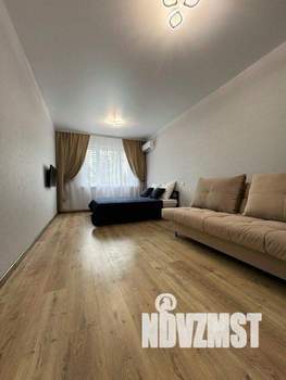 1-к квартира, посуточно, 42м2, 1/1 этаж